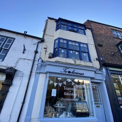 Tealicious Tearoom - The front outside!