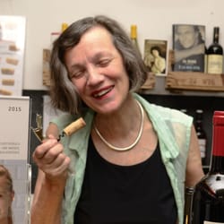 Toskana Weinhandlung & Weinbar - Constance Heuberger - Inhaberin der TOSKANA Weinhandlung & Weinbar