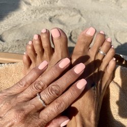 Pinky Bees