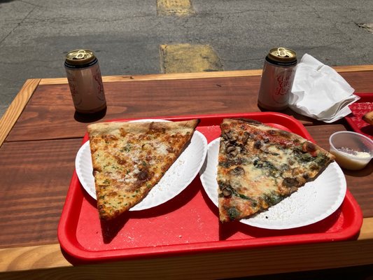 Glide Pizza by null