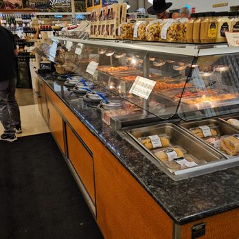 Oliver's Market - Grocery Near Me - Santa Rosa, California