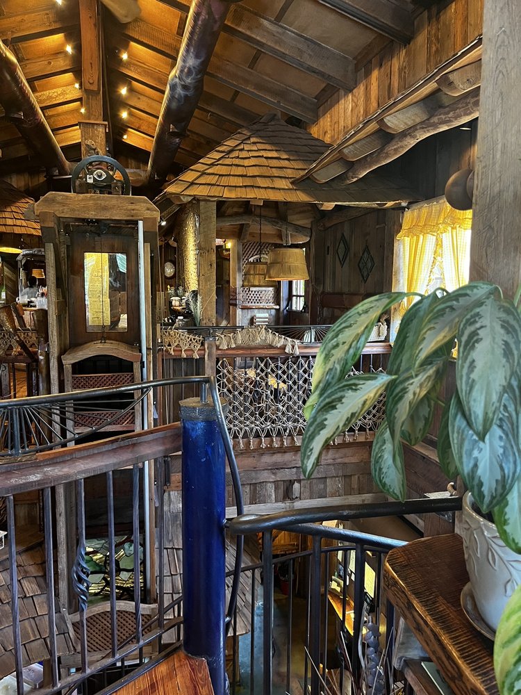 The Yellow Deli, Vista Roadtrippers