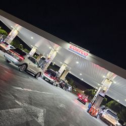 Costco Gasoline - In line