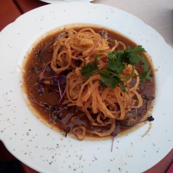 Das Leipolds - Der mit Abstand beste Zwiebelrostbraten den ich je gegessen habe!  Freundliche,  nette Bedienung.  Leckeres Weizen - German Near Me - Volkach, BY