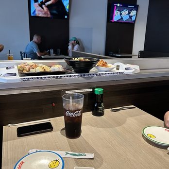Happy Sushi Yester Oaks location - Food train - Sushi Bars Near Me - Mobile, Alabama