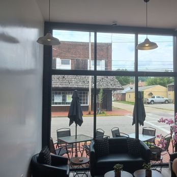 Caffè Nero - Cafes Near Me - Ambridge, Pennsylvania