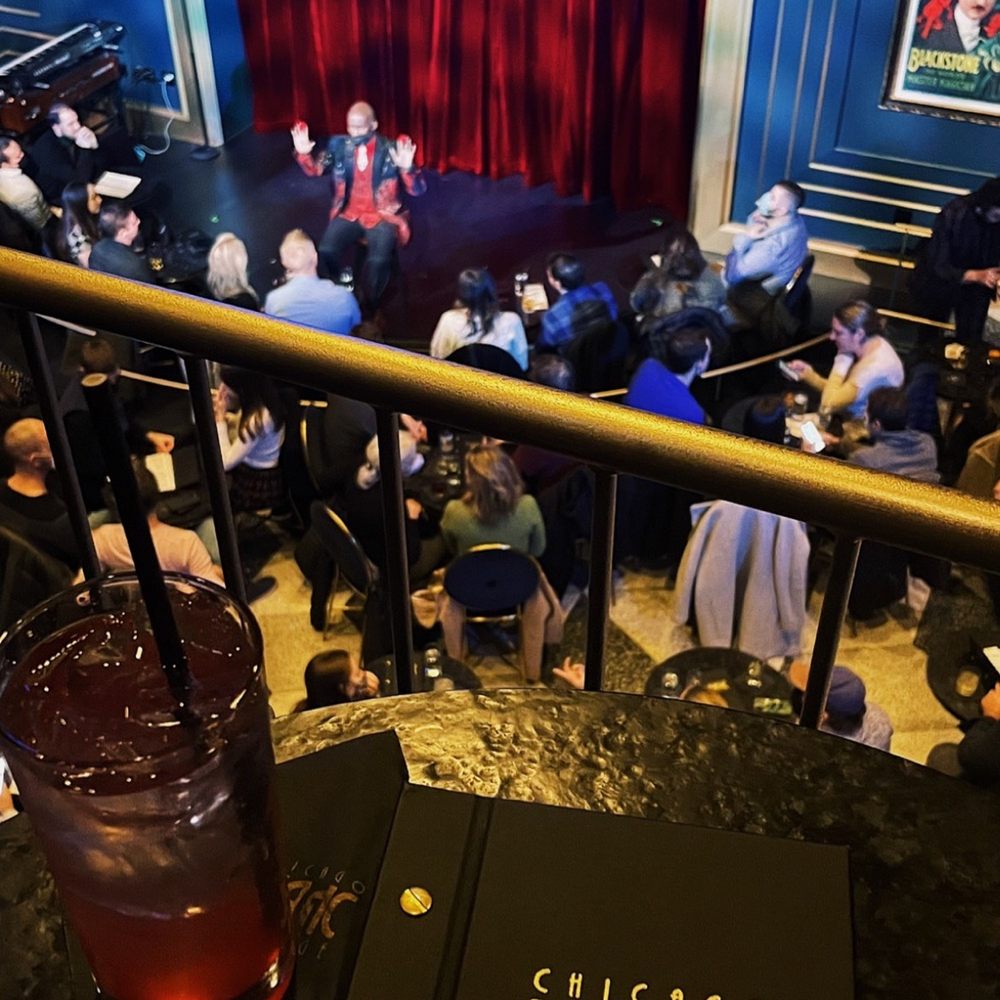 Chicago Magic Lounge - Magicians Near Me - Chicago, Illinois Chicago Magic Lounge - Magicians Near Me - Chicago, Illinois