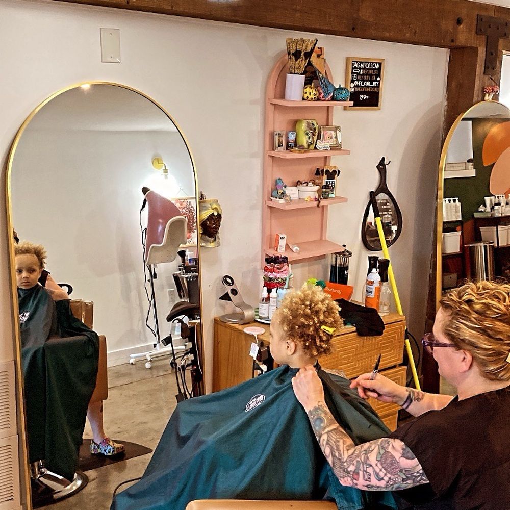 ChopShop - Styling area - Hair Salons Near Me - Saint Louis, Missouri