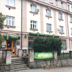 Smíchovská restaurace - Vchod