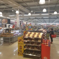 Coles - Interior