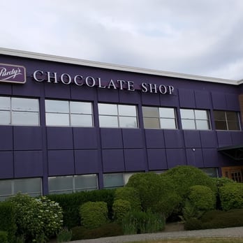 Purdys Chocolatier - Purdy's Chocolate Shop front entrance - Chocolatiers & Shops Near Me - Burnaby, British Columbia