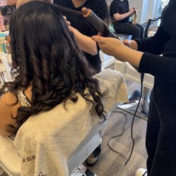 Transforms Head & Beauty Spa