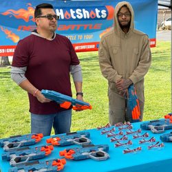 Hot Shots 559 - Great dudes!