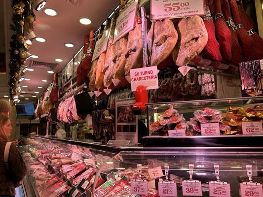 Museo del Jamón by null