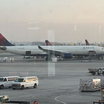 LAX Terminal 3 - Our plane - Airport Terminals Near Me - Los Angeles, California