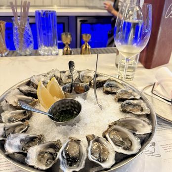 Crush'd Wine Bar Kitchen - Happy hour oysters - New American Near Me - Danville, California Crush'd Wine Bar Kitchen - Happy hour oysters - New American Near Me - Danville, California