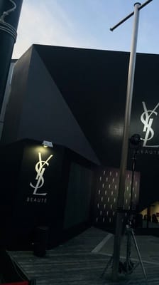 The Bank Gallery Party Event Planning 神宮前6丁目14 5 明治神宮前駅 渋谷区 東京都 Japan Yelp