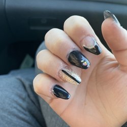 Happy Nail
