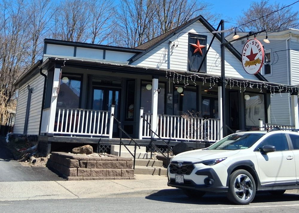Red Star Cafe & Bakery Logo