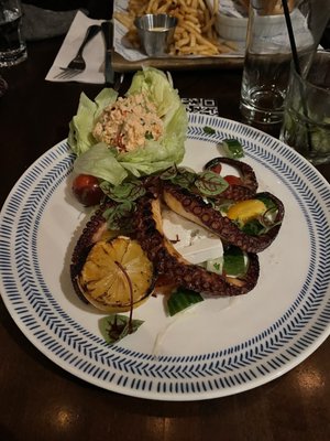 Lucille's Oyster Dive by null