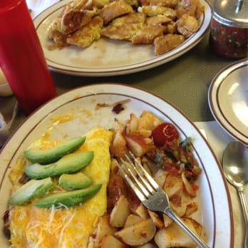 2 Bits Cafe - Breakfast & Brunch Near Me - Yuba City, California