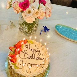 Blue V’nilla - Strawberry and cream cake