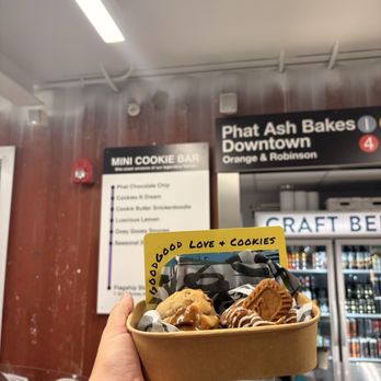 A La Cart City - Phat Ass Bakes 4 pack mini cookies - Food Trucks Near Me - Orlando, Florida