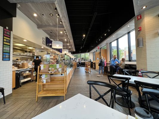 Twist Bakery & Cafe by null