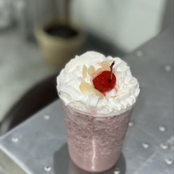 Aviator - Sakura Milkshake