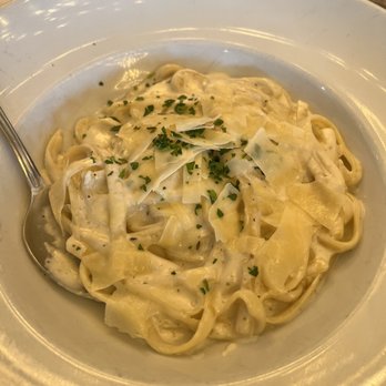 Mimmo's 30A - Fettuccine Alfredo - Italian Near Me - Santa Rosa Beach, Florida