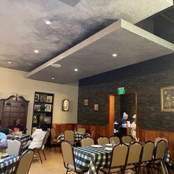 Pauline’s - Interior
