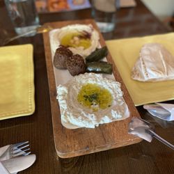 Rozana Mediterranean Grill