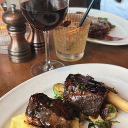 Sangiovese, Tenuta di Nozzole (Chianti Classico DOCG) Tuscany, Braised Short Rib