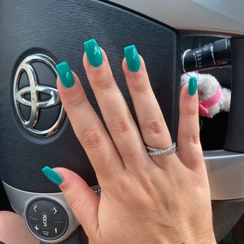 Nail Lounge - Nail Salons Near Me - Rochester, Michigan