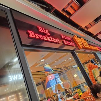 Giraffe Stop - Breakfast & Brunch Near Me - London, XGL Giraffe Stop - Breakfast & Brunch Near Me - London, XGL