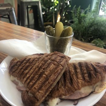 Bean About Town Honolulu - Coffee & Tea Near Me - Honolulu, Hawaii Bean About Town Honolulu - Coffee & Tea Near Me - Honolulu, Hawaii