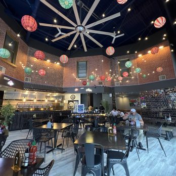 Sai Gon Pho - Dining room - Vietnamese Near Me - Novi, Michigan