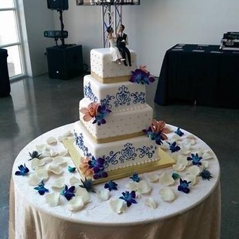 BellaTiers Custom Cake Designs - Custom Cakes Near Me