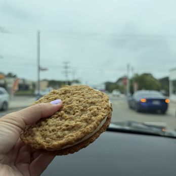 Daybreak Coffee - Oatmeal Cream Pie - Coffee & Tea Near Me - Virginia Beach, Virginia