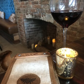 Beehive Augusta Tavern - Downstairs dining - American Near Me - Augusta, Kentucky
