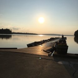 Rideout's Lakeside Lodge & Cottages