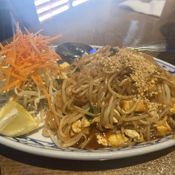 Khobkoon Thai Cuisine - Pad Thai - Thai Near Me - Roseville, California