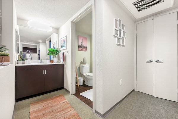 University Gateway by null