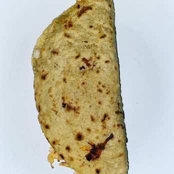 Xocome Antojeria - Quesadilla - tortillas hechas allí - con pollito - Mexican Near Me - Chicago, Illinois