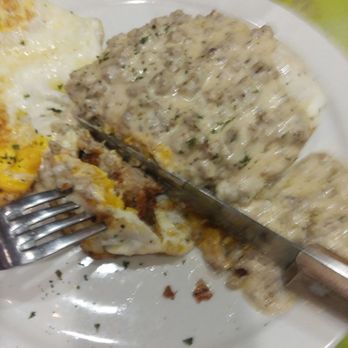 Magnolia's At The Ritz - Pork chop with gravy - Southern Near Me - West Point, Mississippi