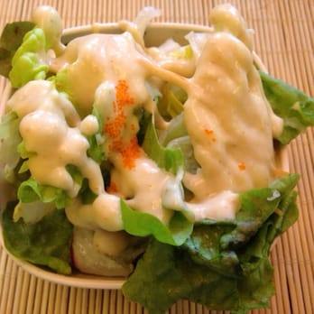 Ronda Sushi - La salade que tout le monde aiment. Tout est dans la vinaigrette mmmm - Sushi Bars Near Me - Montreal, Quebec Ronda Sushi - La salade que tout le monde aiment. Tout est dans la vinaigrette mmmm - Sushi Bars Near Me - Montreal, Quebec