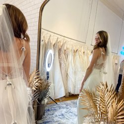 Beloved Bridal - Try on, interior