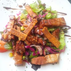 La Galiniere - Menu à 24€ : salade de pignons et travers de porc