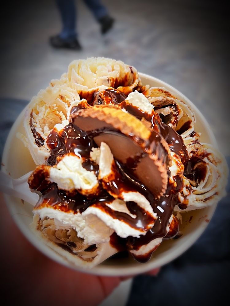 SWEET ROLLS Updated September 2024 38 Photos & 25 Reviews 15520