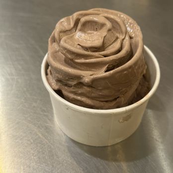 Cauldron Ice Cream - Chocolate (small size) - Ice Cream & Frozen Yogurt Near Me - Santa Ana, California